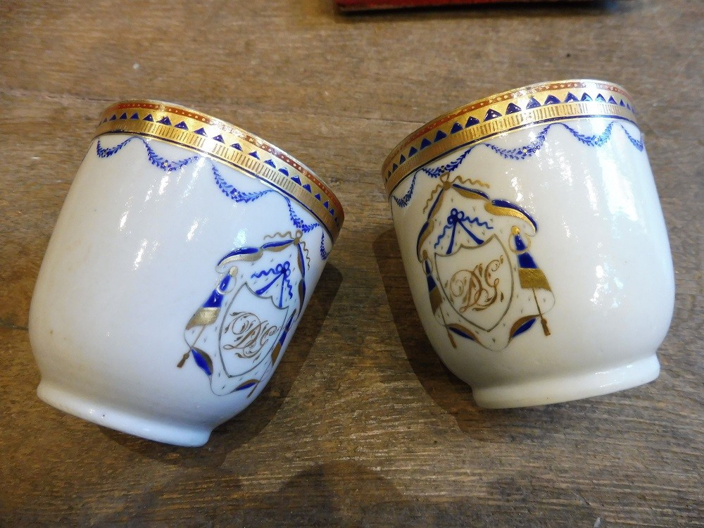 Pair Of Porcelain Cups From The East India Company, Late 18th Century-photo-2