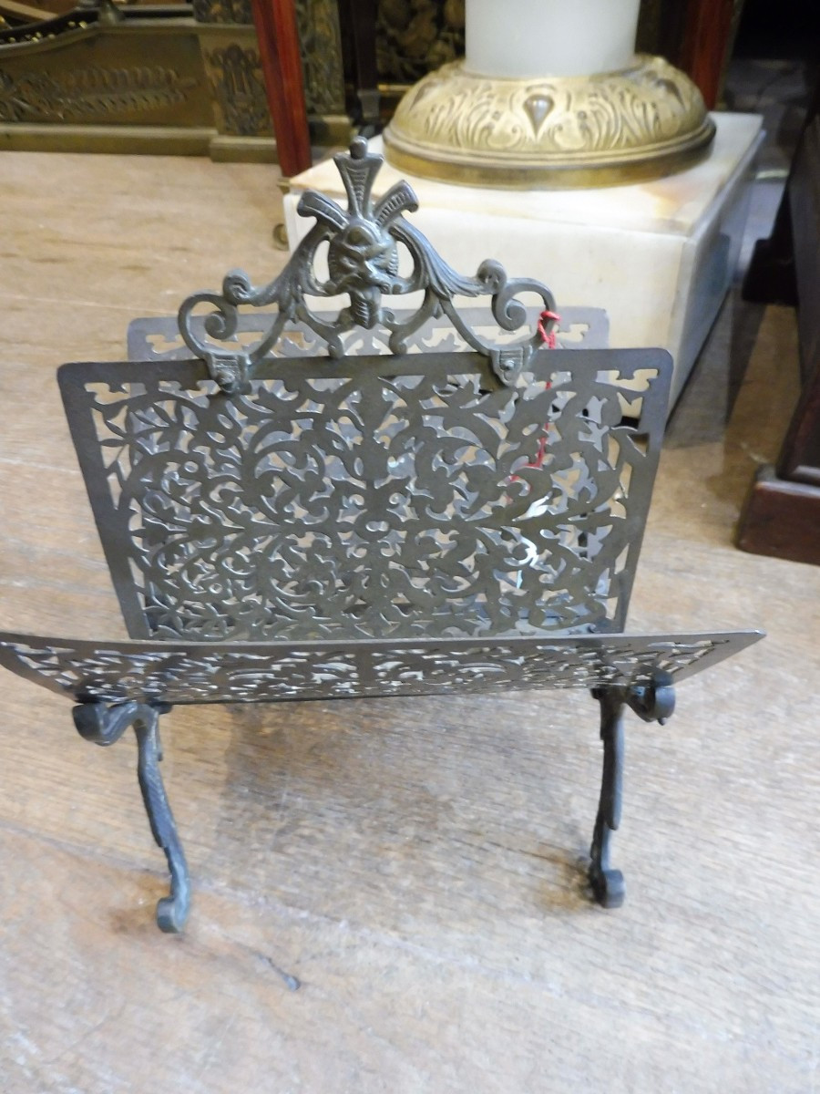 Porte courrier  en laiton   découpé  19 eme