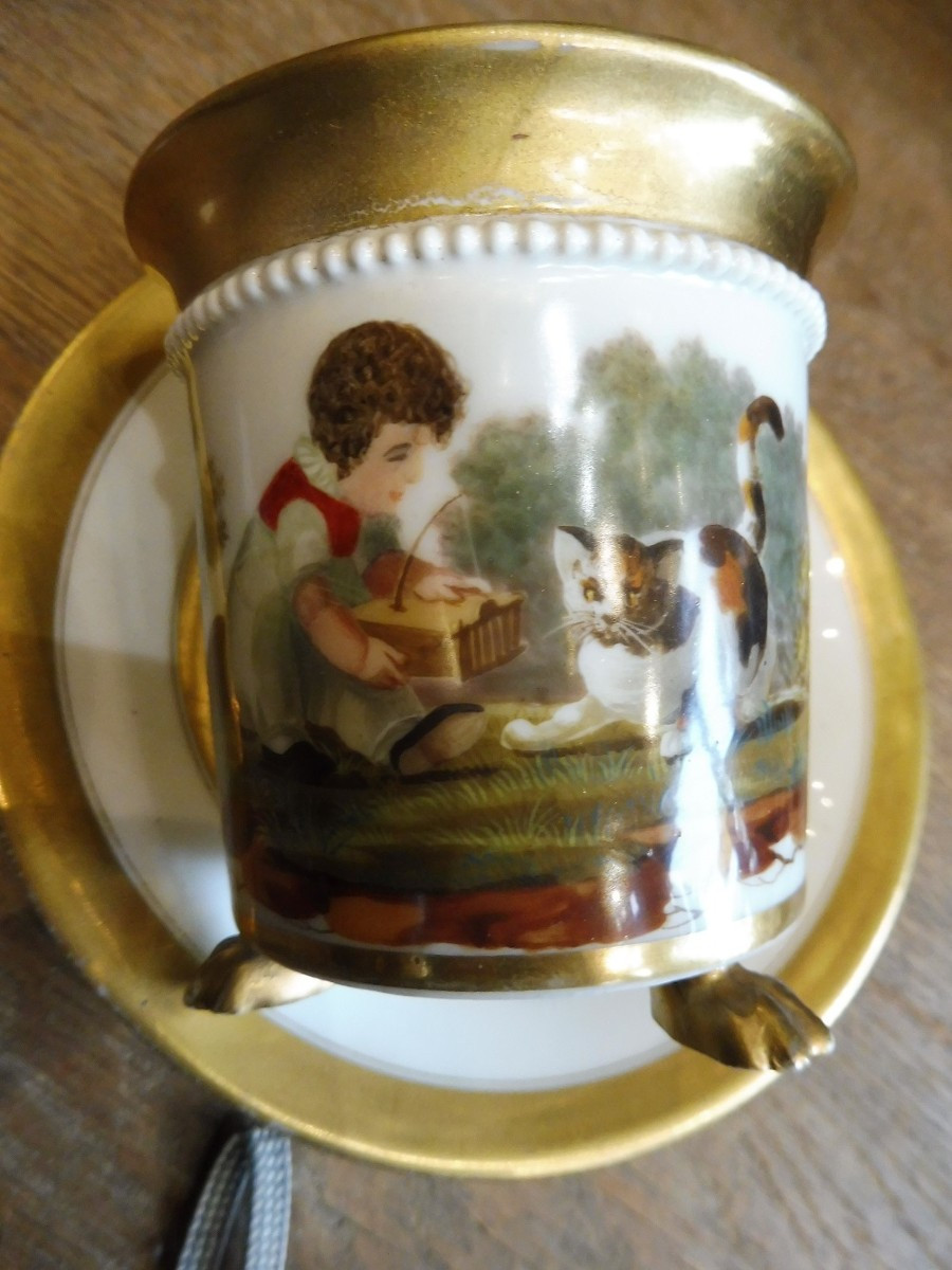 Tasse  et  sous tasse  en porcelaine  de  Paris  empire  -photo-2