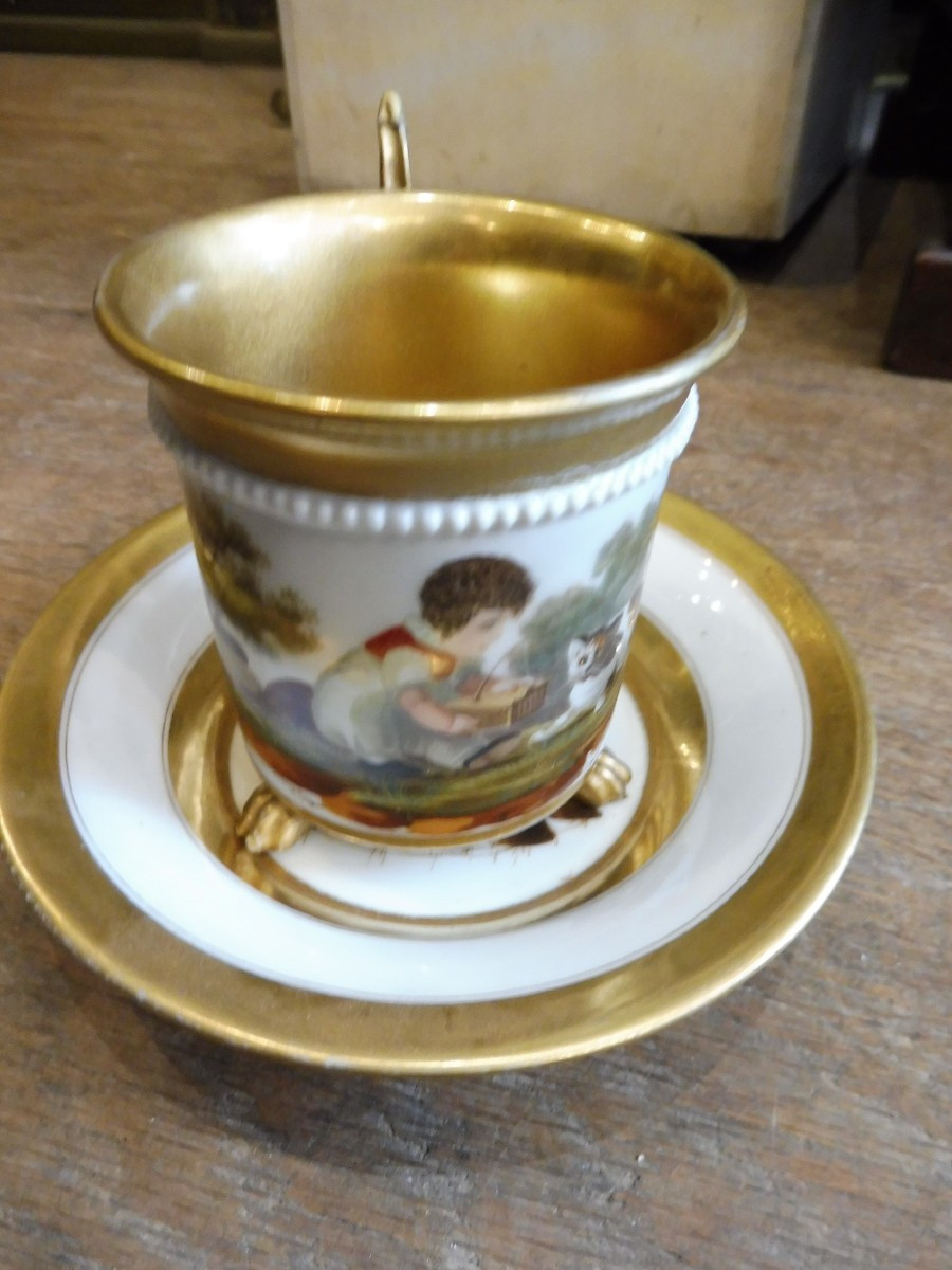 Tasse  et  sous tasse  en porcelaine  de  Paris  empire  