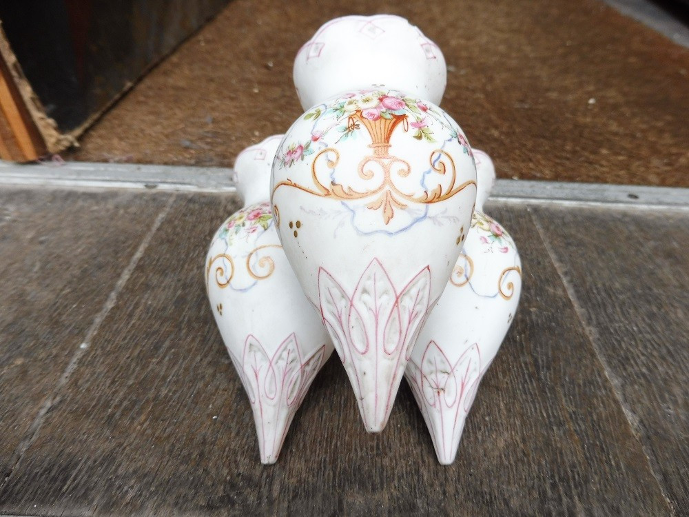 Vase en biscuit  de porcelaine  19 eme-photo-2