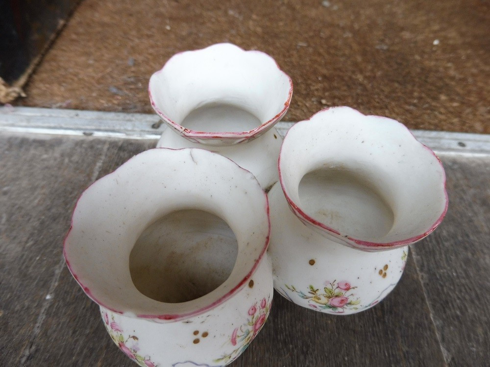 Vase en biscuit  de porcelaine  19 eme-photo-3