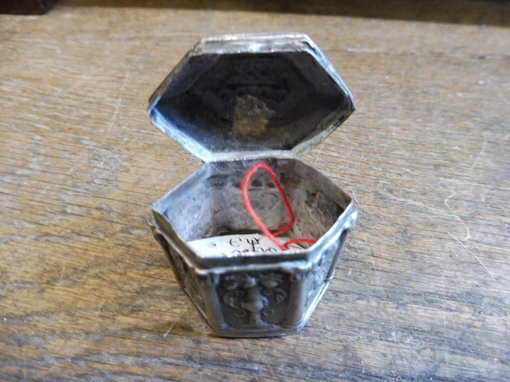 19th Century Foreign Silver Pillbox-photo-2