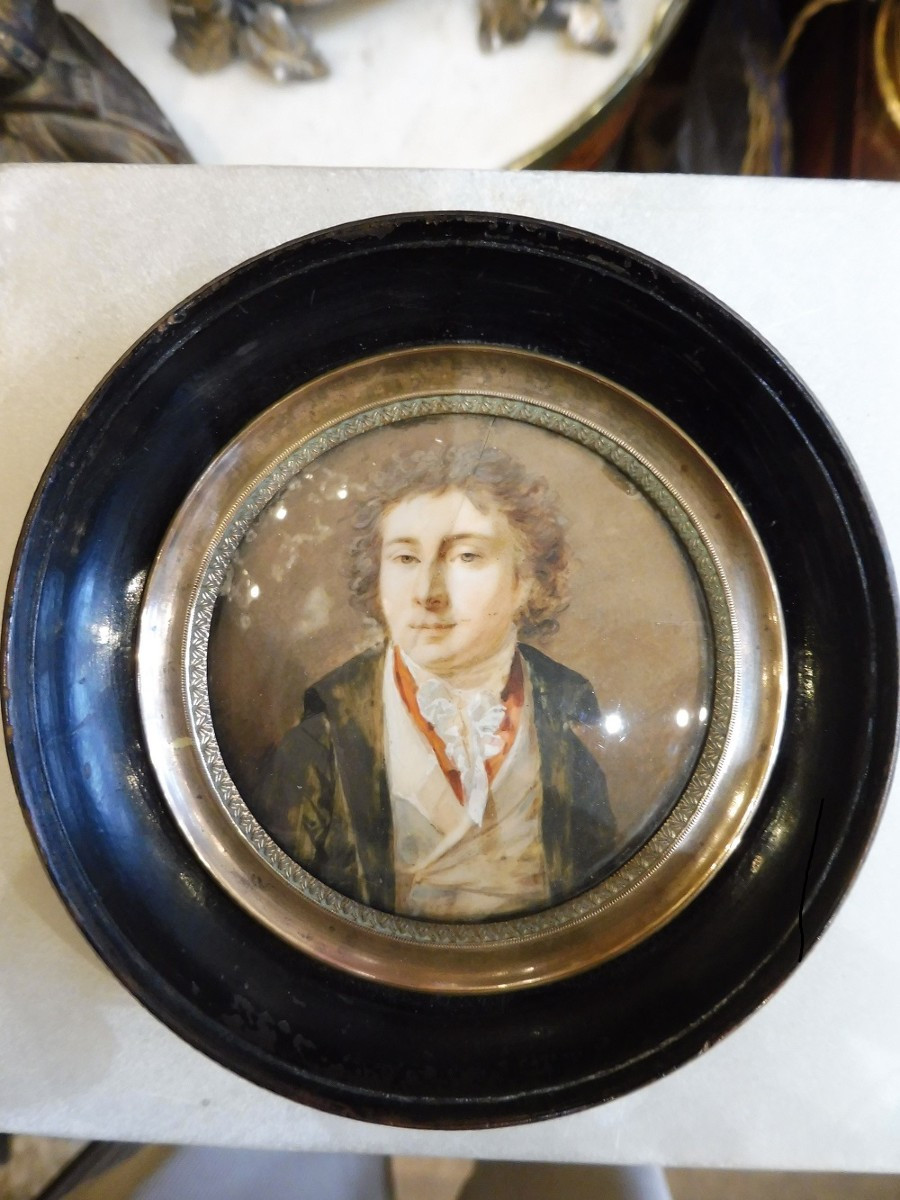 Miniature ronde  fin 18 eme "portrait d'homme ' -photo-2