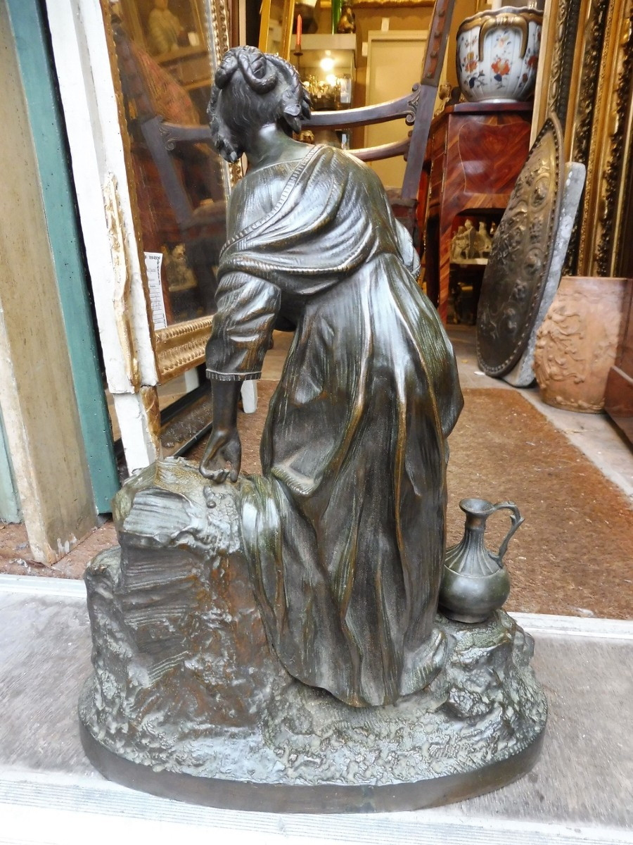 Sculpture  en bronze  signée  Coinchon  "Jeune  fille  à la fontaine "  19 eme-photo-4