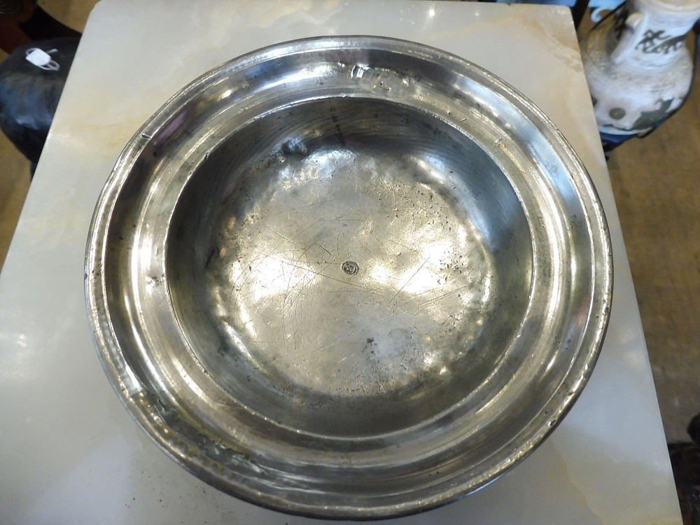 18th-century Pewter Luncheon -photo-4