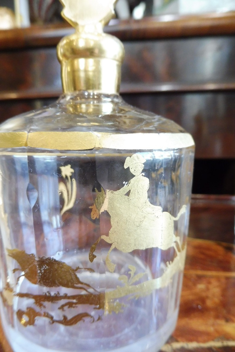 Pair Of 18th-century Gilt Crystal Bottles With Hunting Decoration -photo-2