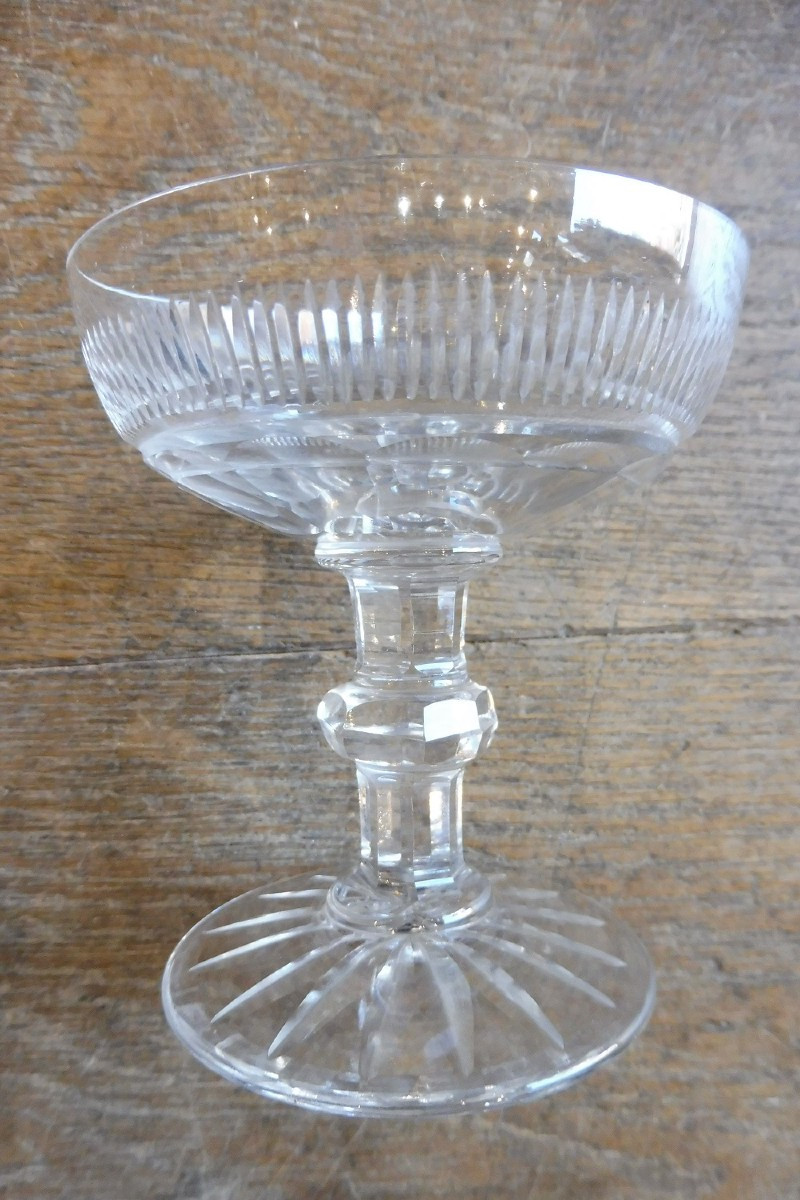 Suite de sept coupes à  champagne  en cristal  vers  1830-photo-2