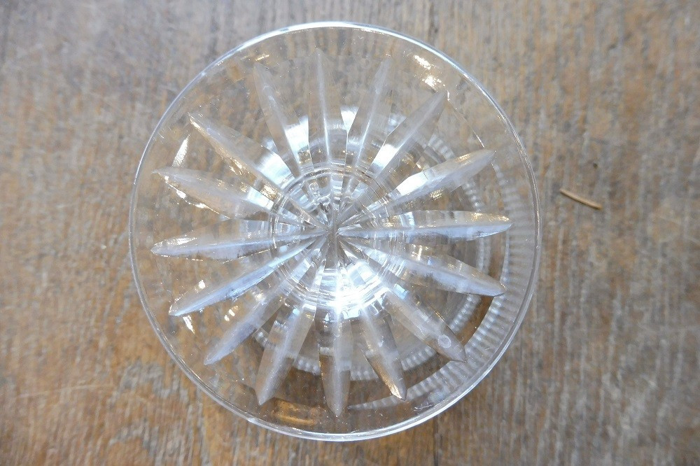 Suite de sept coupes à  champagne  en cristal  vers  1830-photo-3