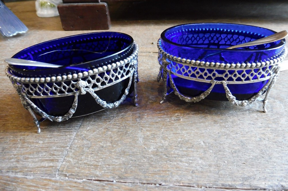 Paire de salières  en argent   louis XVI 