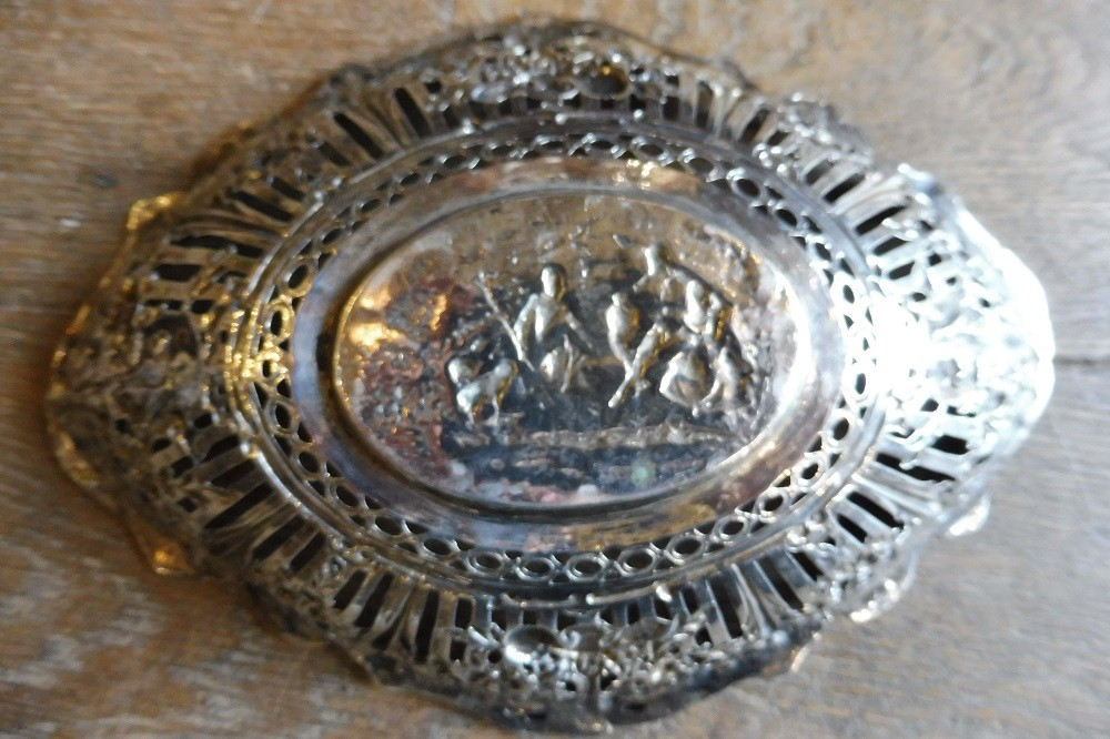 Basket In Openwork Repoussé Silver-photo-3