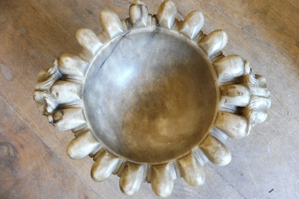 Coupe  en albâtre  sculpté   , Italie   19 eme siècle  -photo-2