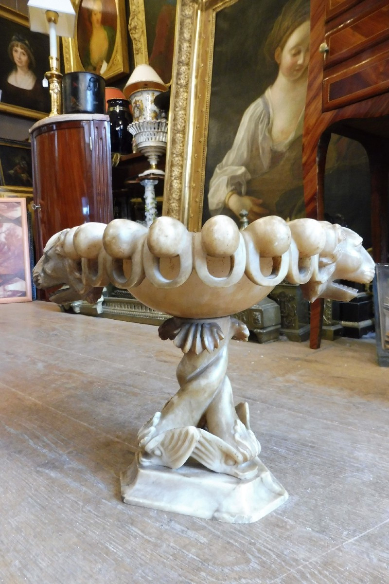 Coupe  en albâtre  sculpté   , Italie   19 eme siècle  