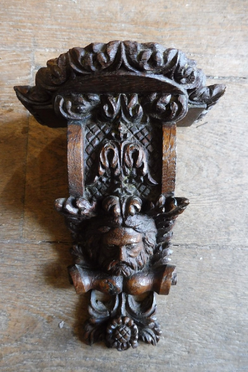 Console d' applique  de  style Louis XIV 