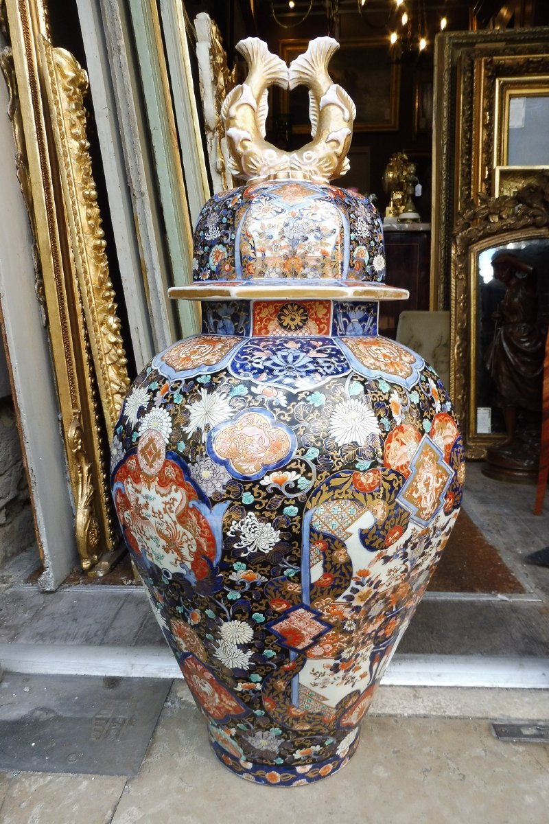 Importante  potiche couverte  en  porcelaine  du Japon  19 eme
