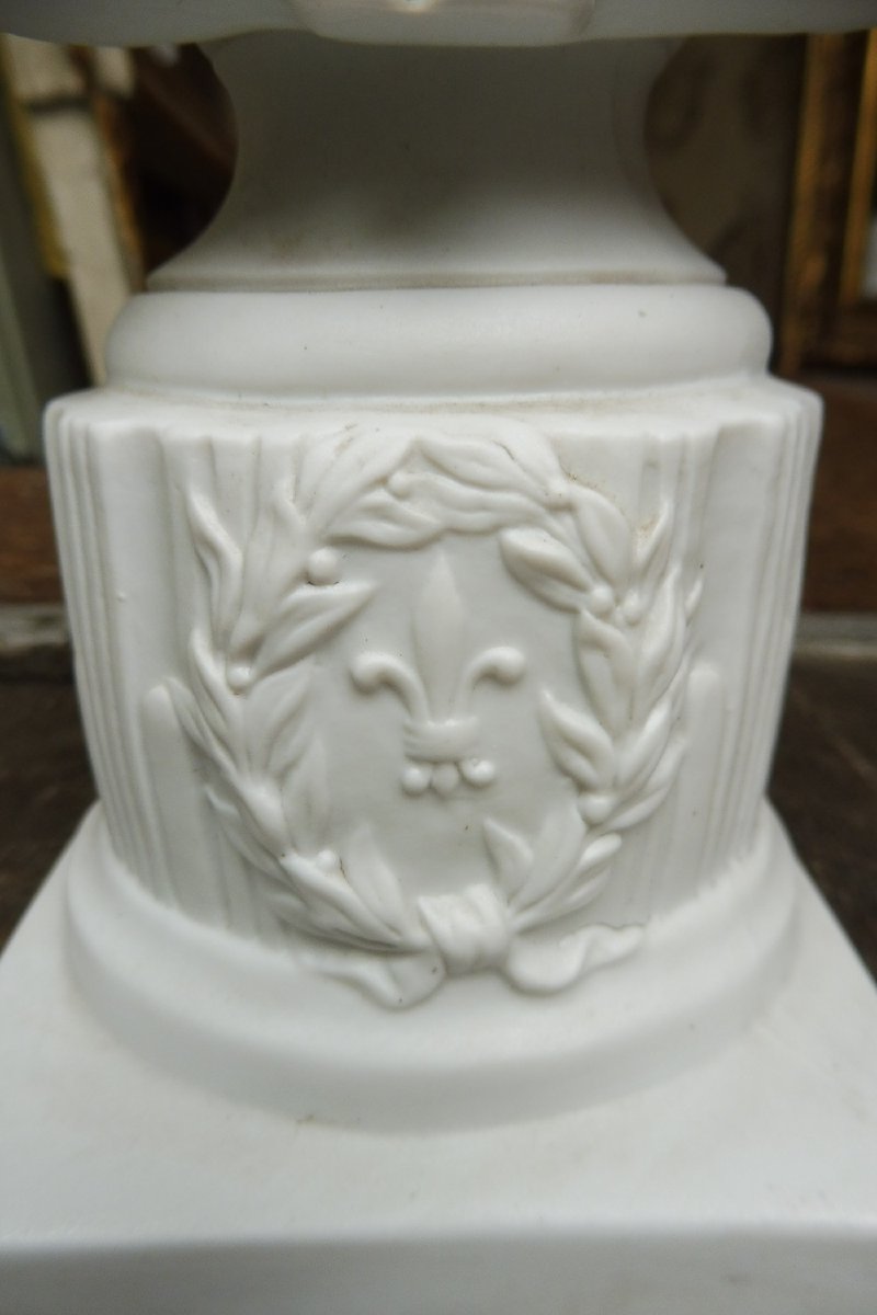 Buste en biscuit de porcelaine  représentant Marie  Antoinette  en buste -photo-3