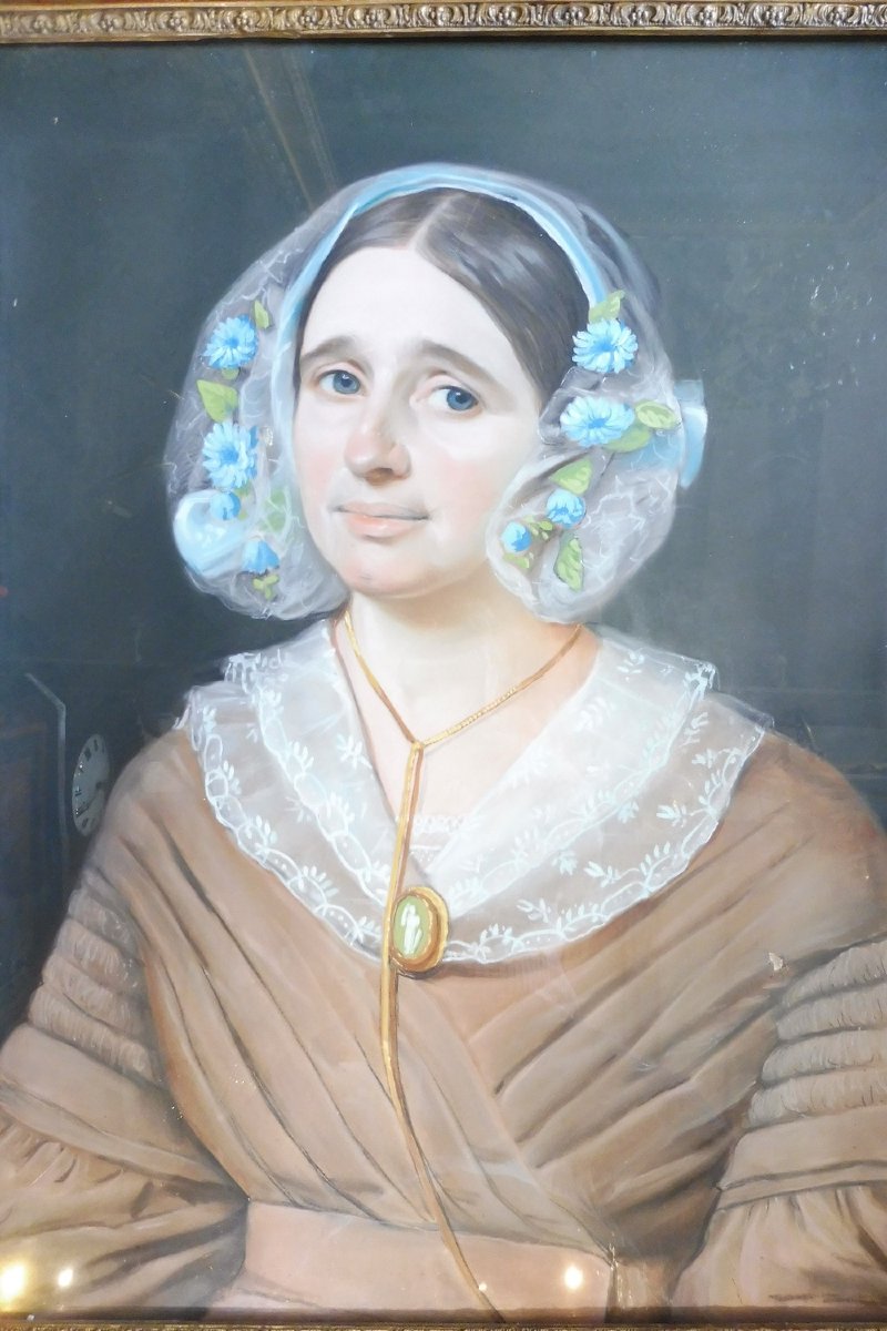 Pastel   "portrait de dame  "  dans  son cadre vers 1840-photo-2