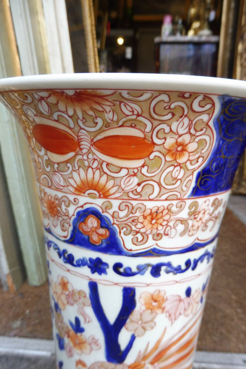 Vase cornet  en porcelaine  du japon  décor Imari  -photo-2