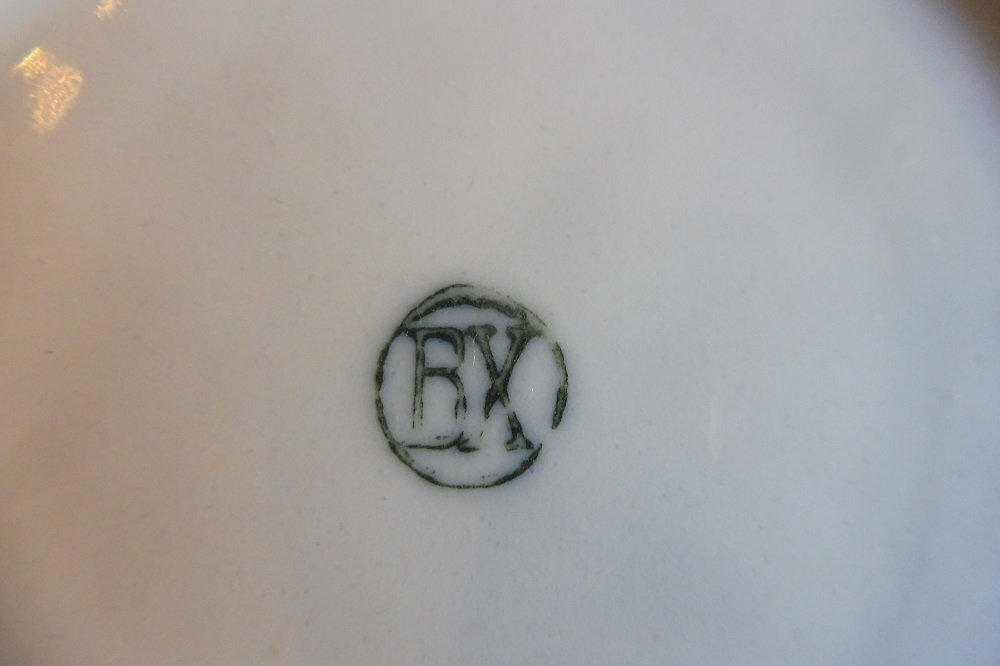 Set Of Seven Porcelain Cups And Saucers From Bayeux, Marked "19th"-photo-3