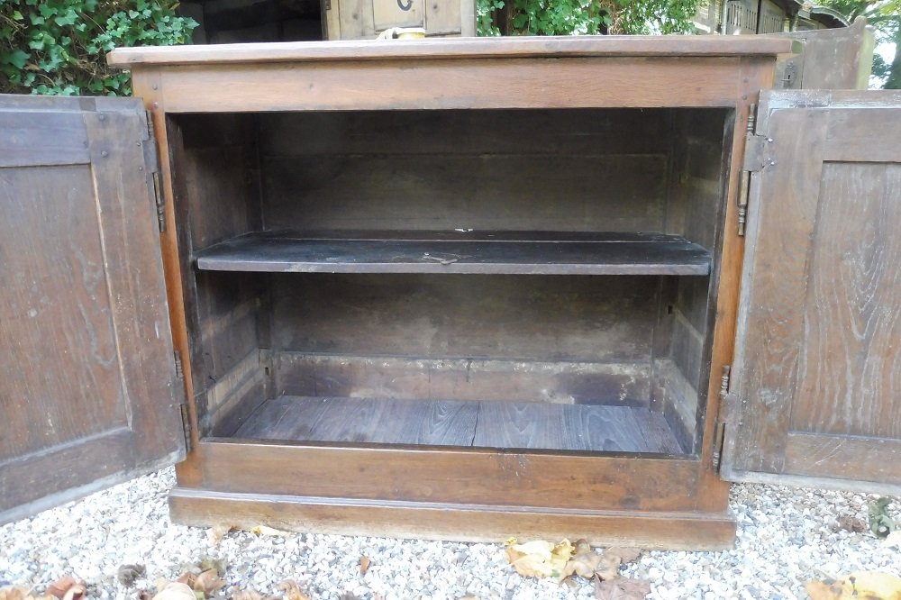 Buffet de boiserie  en chêne  mouluré  18 eme -photo-3