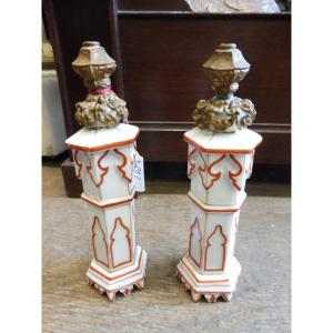 Paire de flacons  à parfum  en porcelaine  de Paris  19 eme