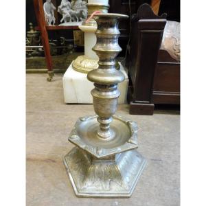 Flambeau en bronze  argenté  style 17 eme  