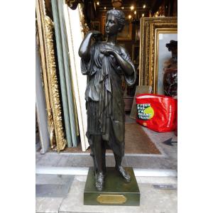 importante  sculpture   en bronze  d'après  l'antique  " Diane  de Gabies "   19 eme  