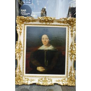 Portrait   signée    Thévenin ,  "portrait  de dame  assise  "  1833
