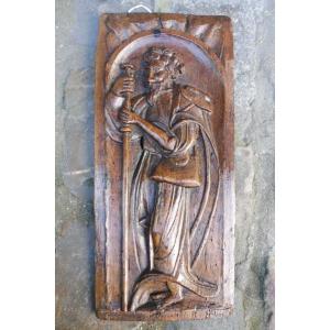 panneau en chêne sculpté d'un pèlerin , renaissance
