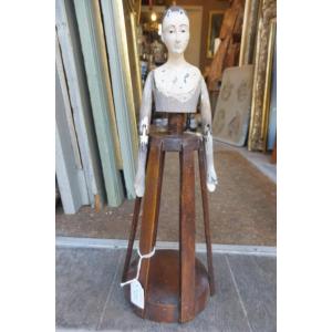 Mannequin à habiller en bois peint 19 eme