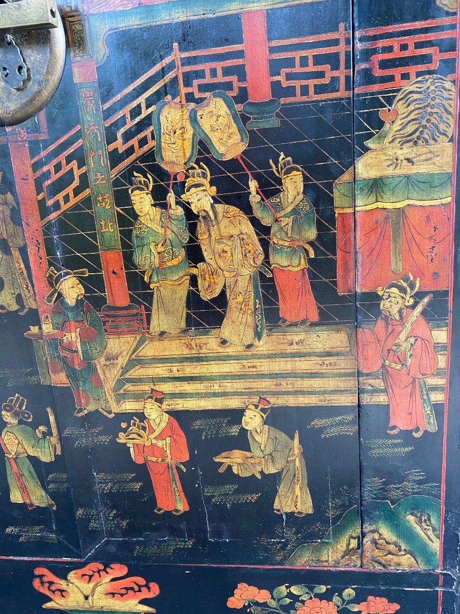 China. Lacquered Wood Wardrobe-photo-5