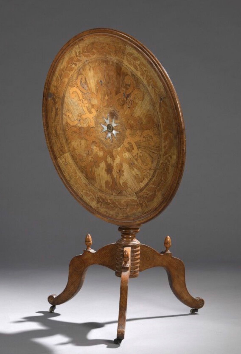 Marquetry Pedestal Table Decorated With A Legion Of Honor