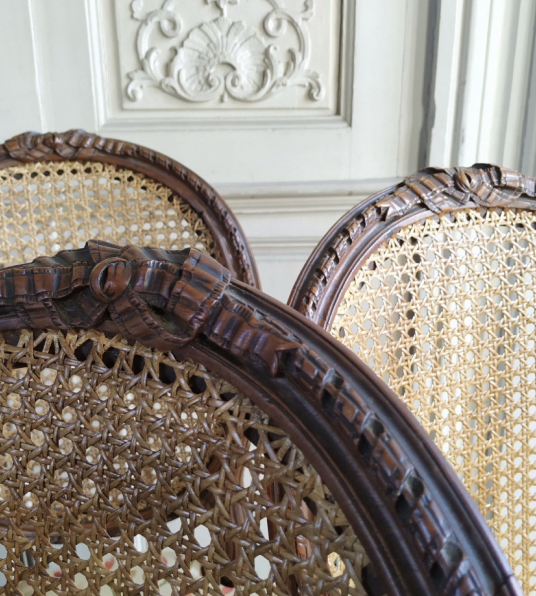 Suite de huit chaises Louis XVI cannées -photo-3