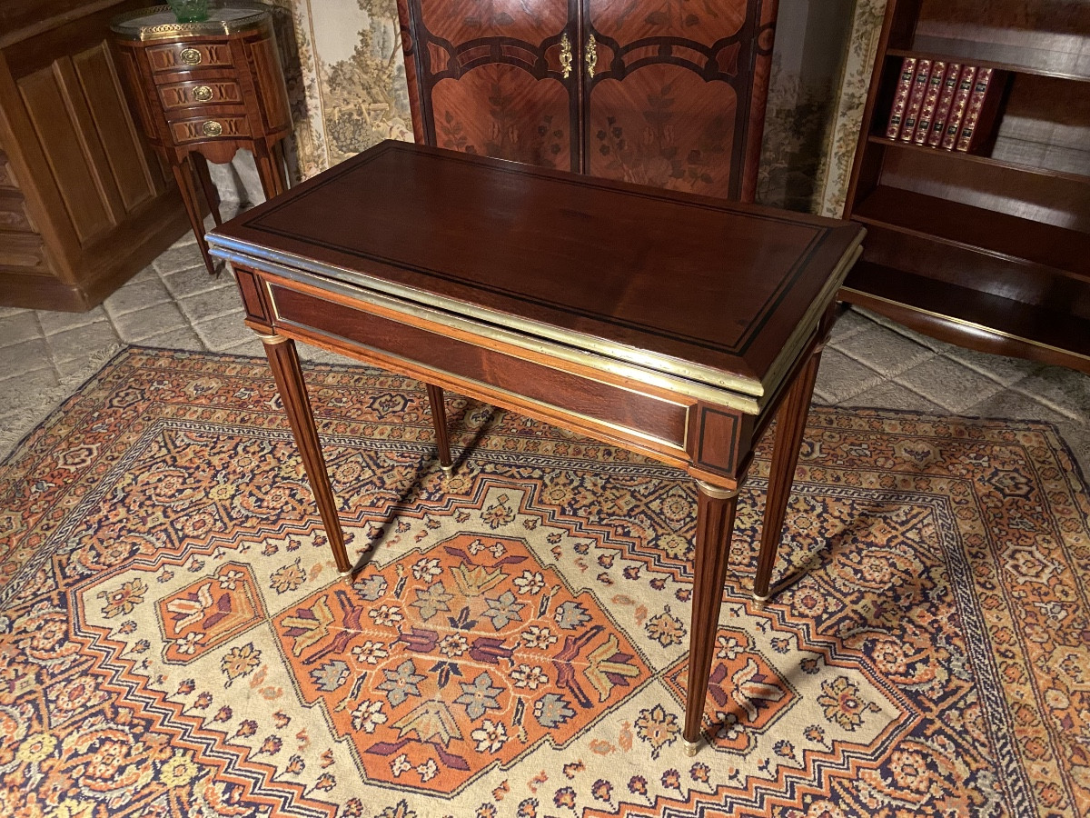Table à jeux Louis XVI en acajou 