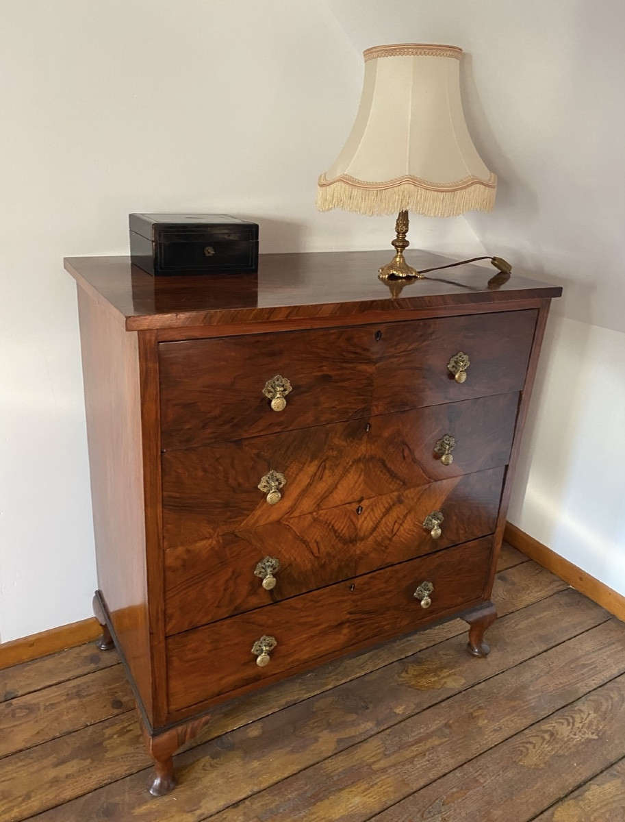 English Walnut Chest Of Drawers 