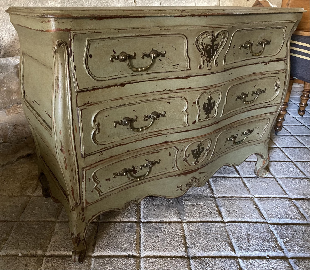 Commode d’époque Louis XV patinée