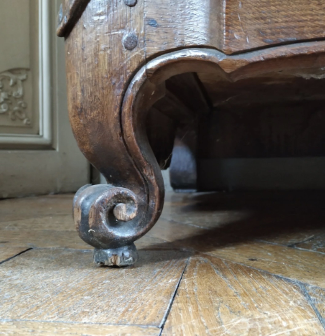 Commode Louis XV de boiserie en chêne massif -photo-3