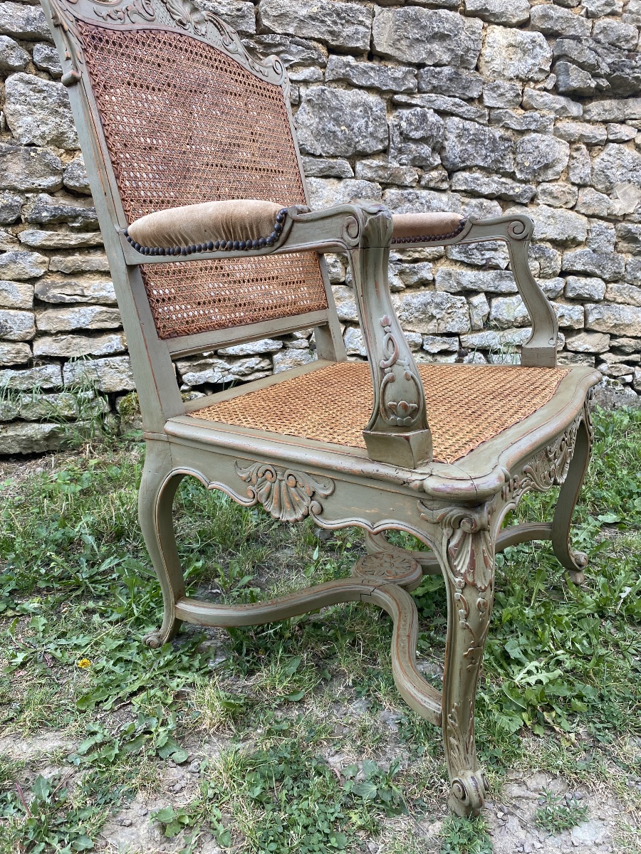 Fauteuil style Régence patiné -photo-3