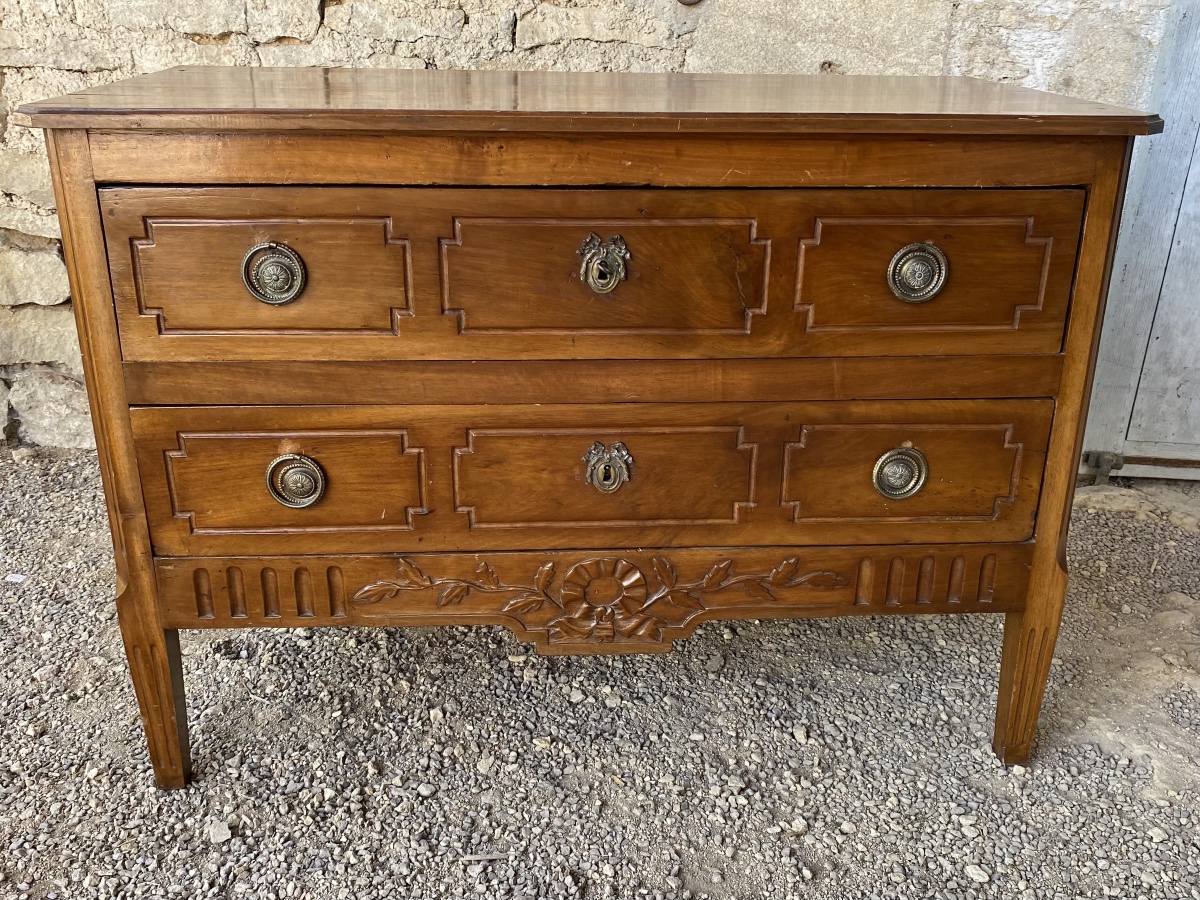 Louis XVI-style Chest Of Drawers / Sideboard In Walnut 