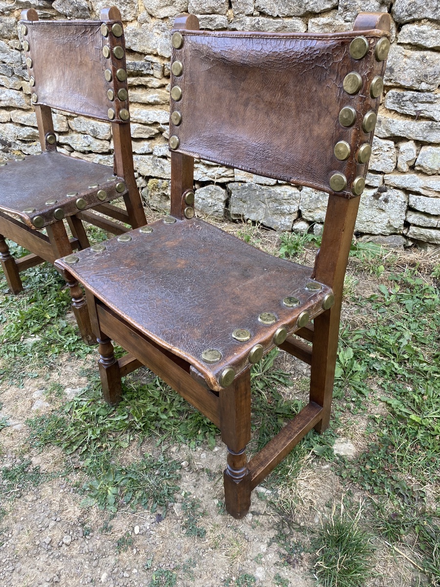 Paire de chaises Espagnole “Frailero” en noyer 