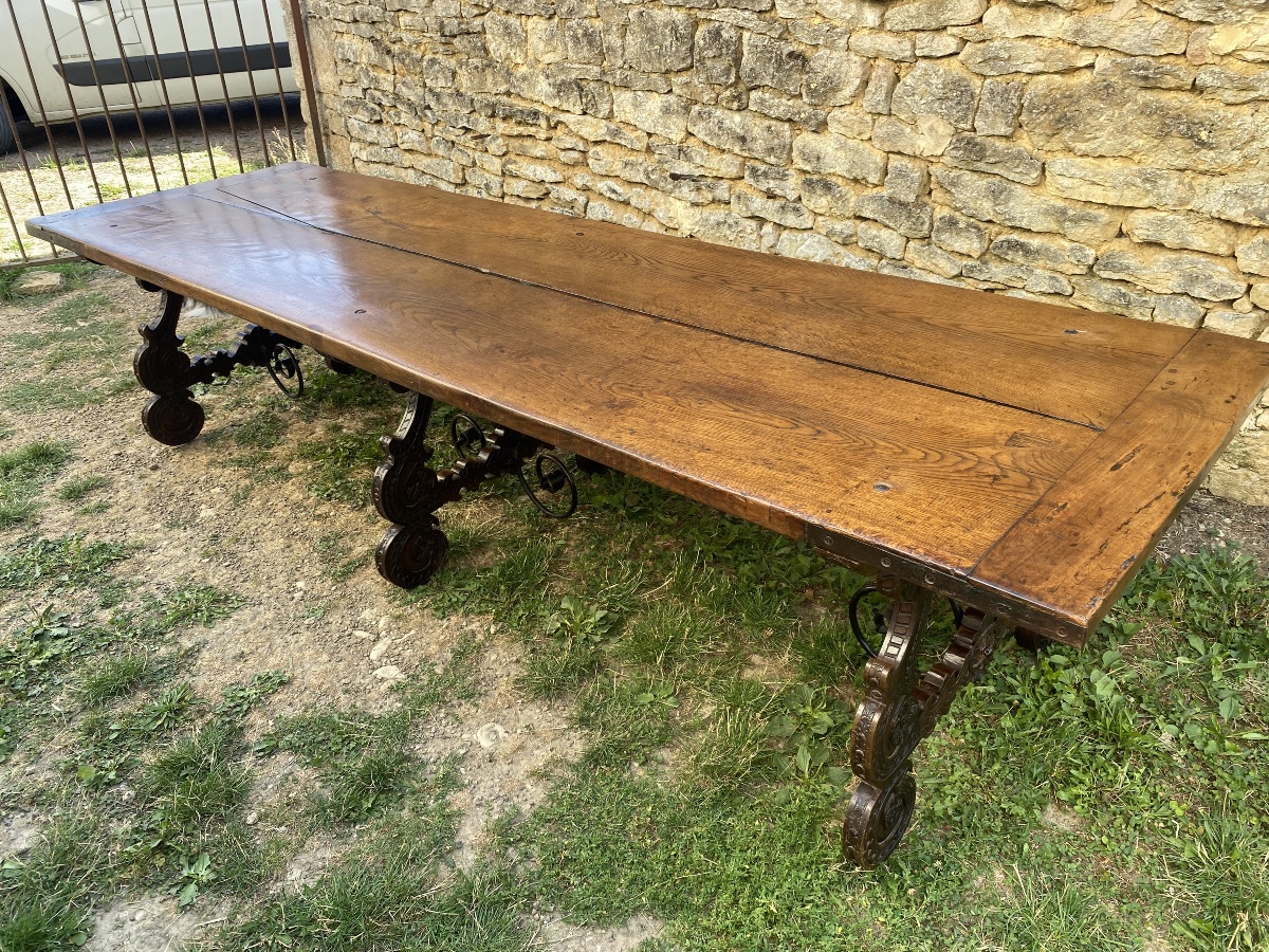 Large Renaissance-style Monastery Table -photo-1