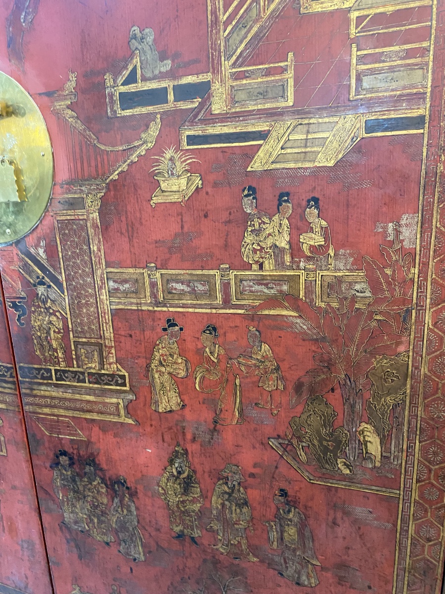 CHINE. Armoire en laque rouge -photo-2