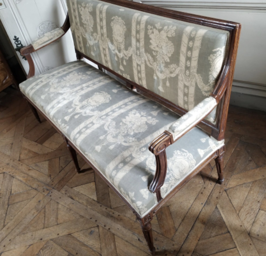 Banquette Louis XVI en noyer-photo-4