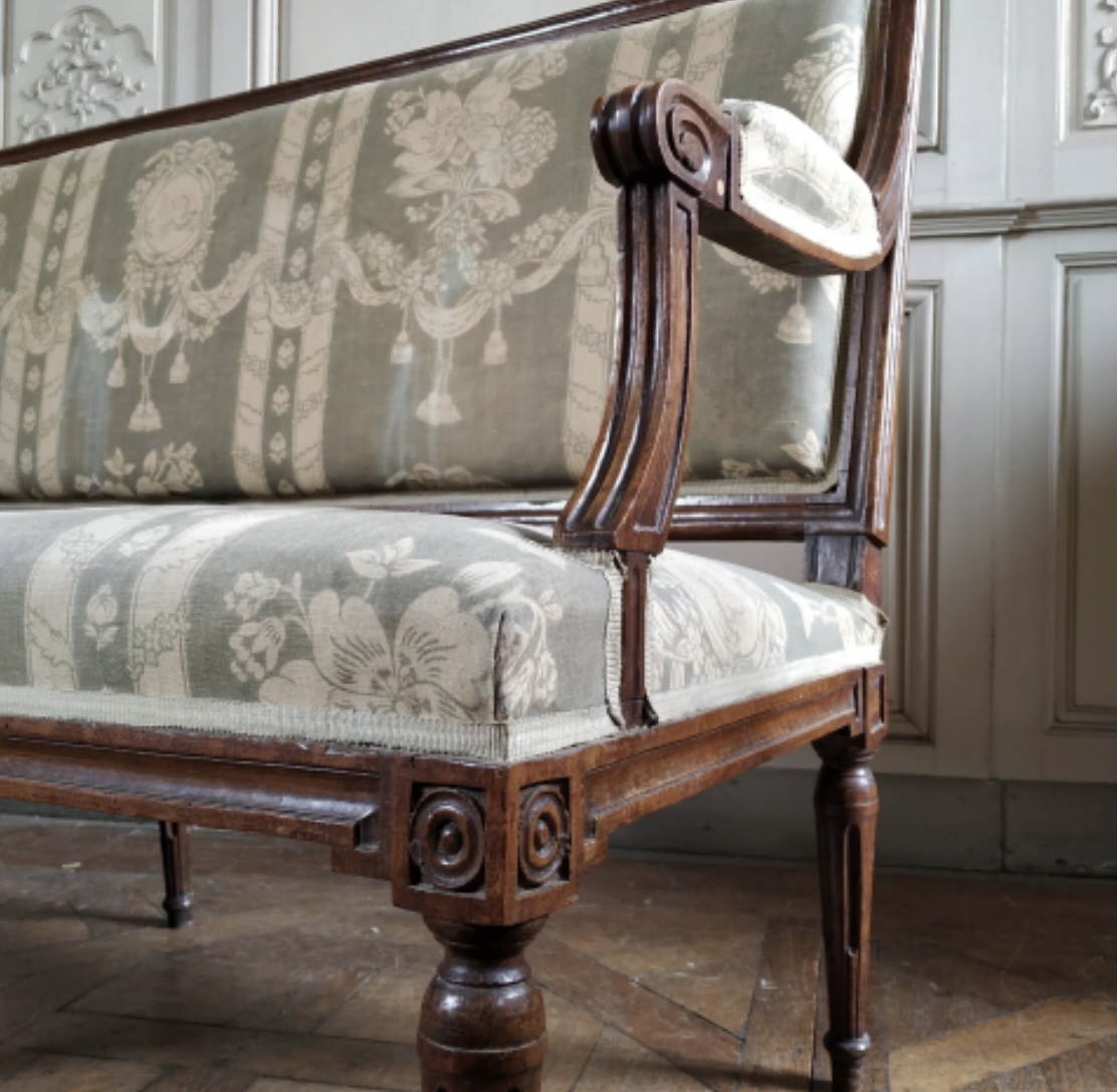 Banquette Louis XVI en noyer-photo-1