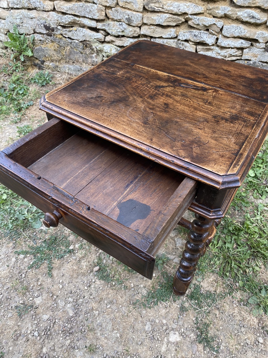 Petite table d’époque Louis XIII-photo-1