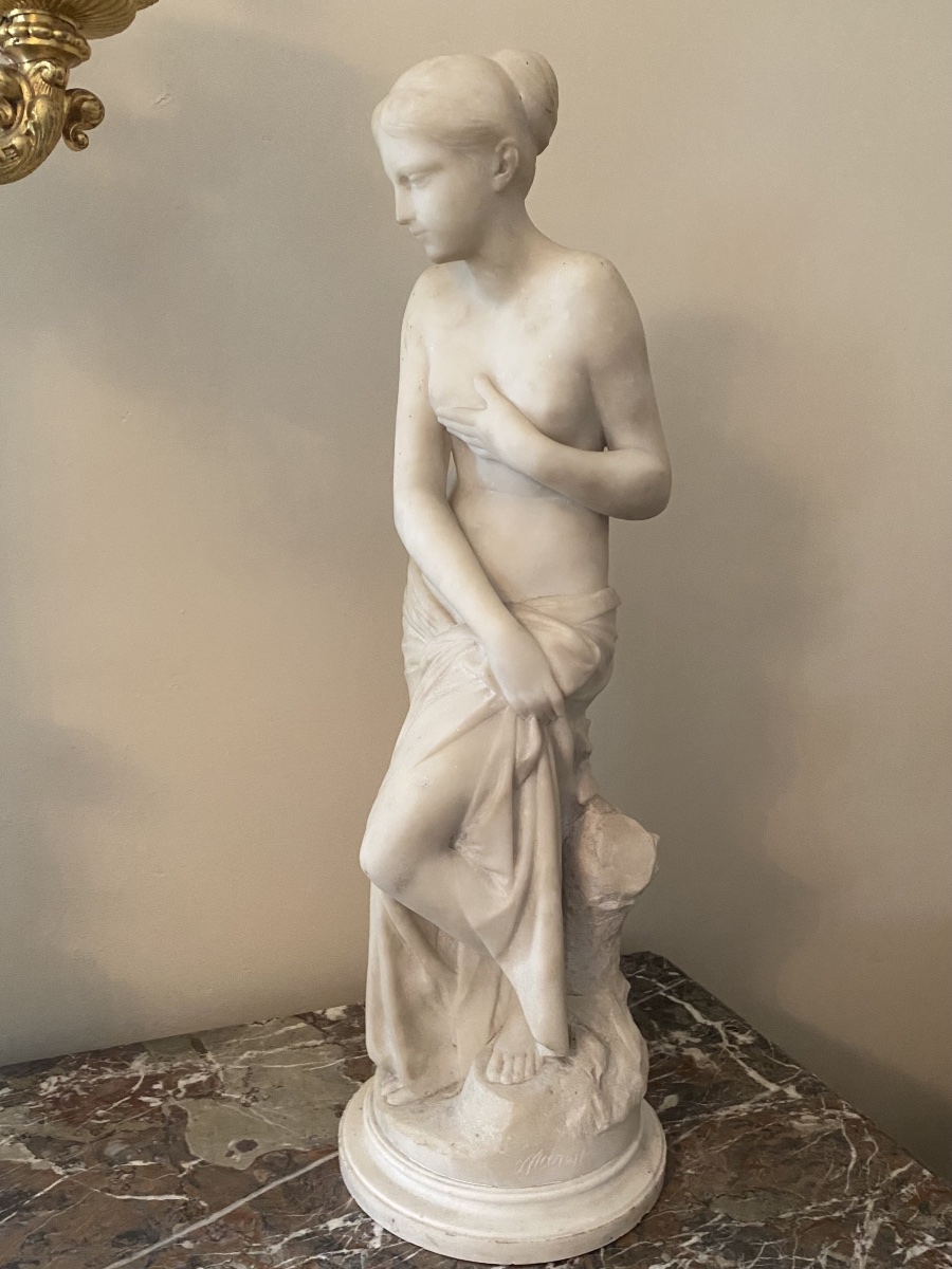 Julie Marest. Marble Sculpture -photo-1