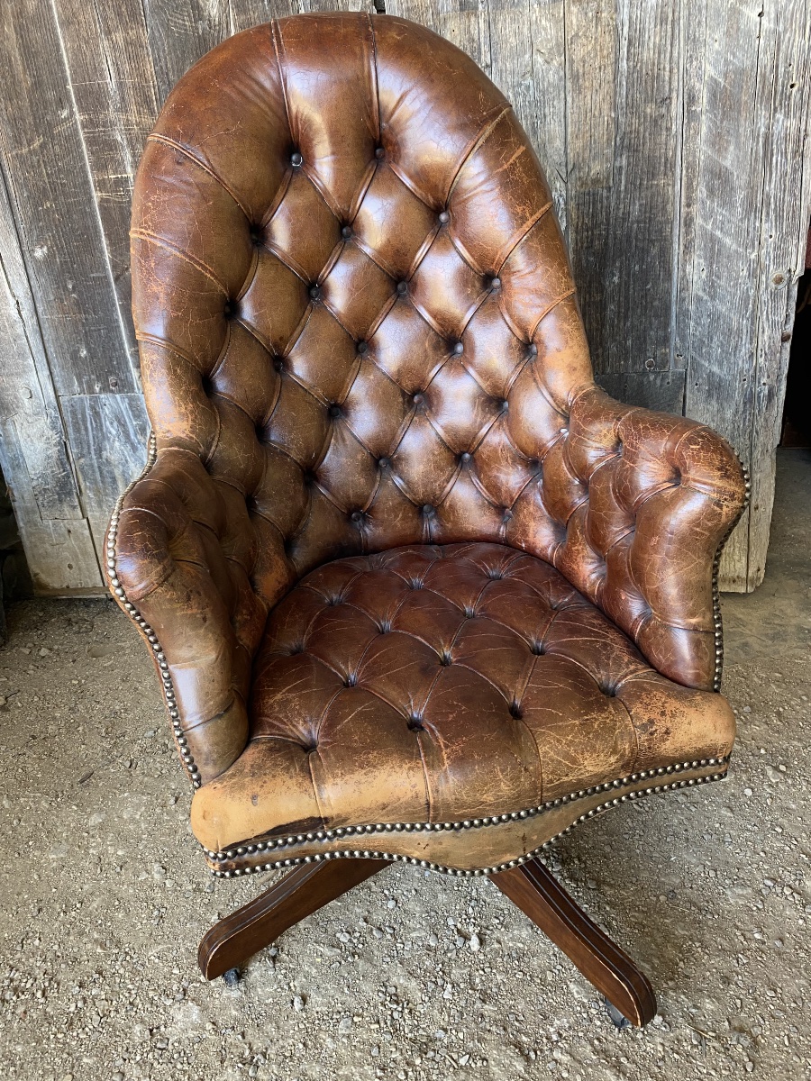 Fauteuil de bureau en cuir capitonné-photo-2