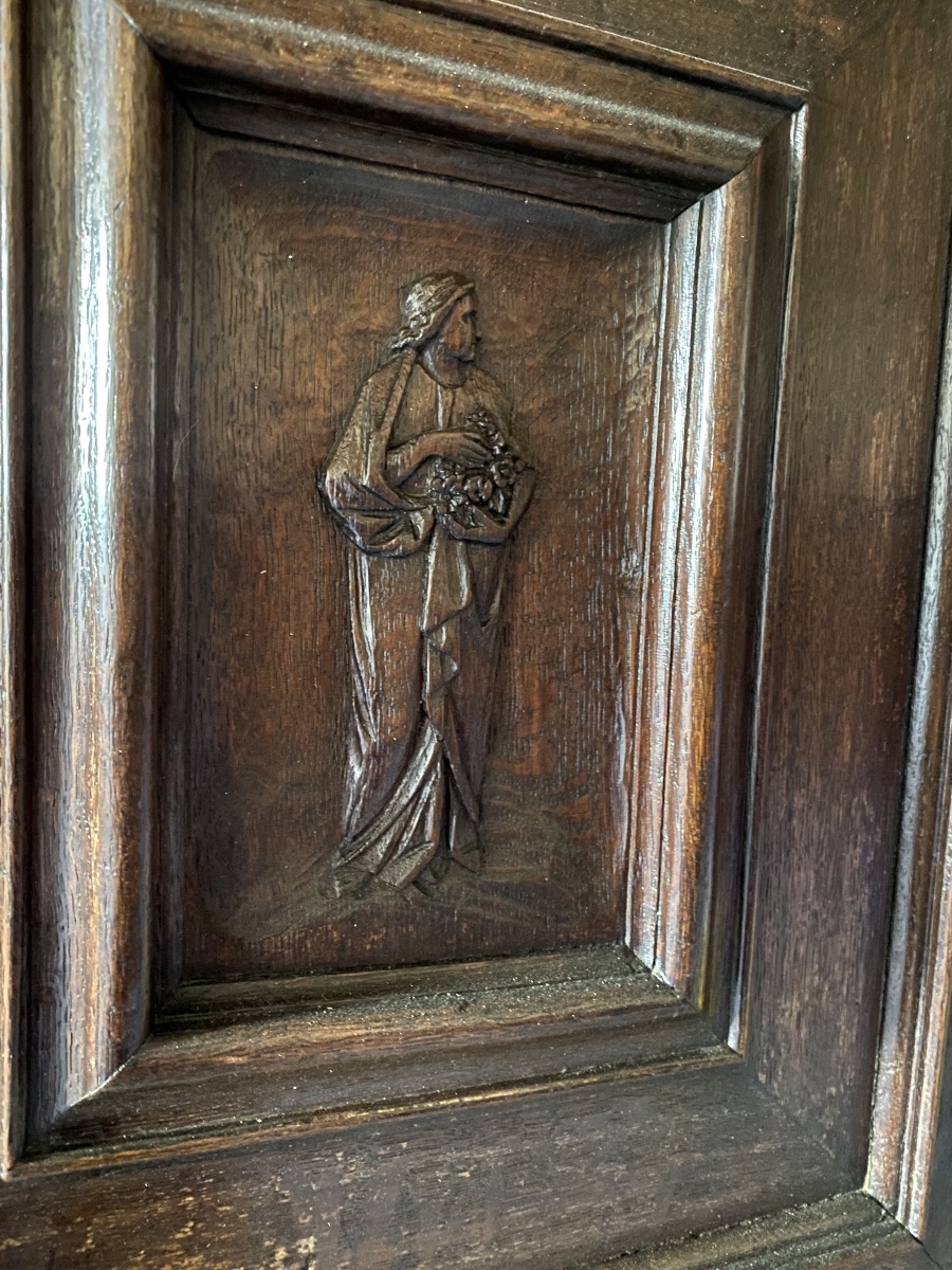 Renaissance-style Oak Sideboard -photo-6