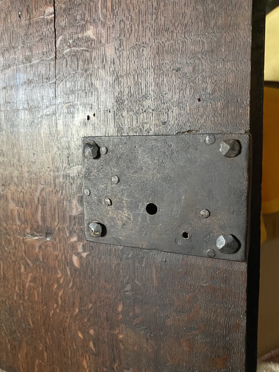 Renaissance-style Oak Sideboard -photo-8