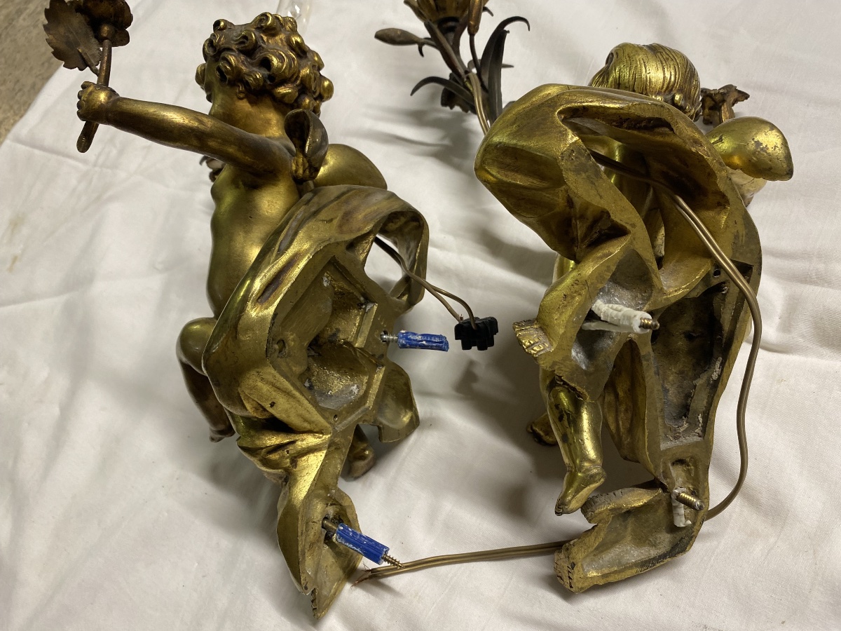 Paire d’appliques aux angelots en bronze doré -photo-6
